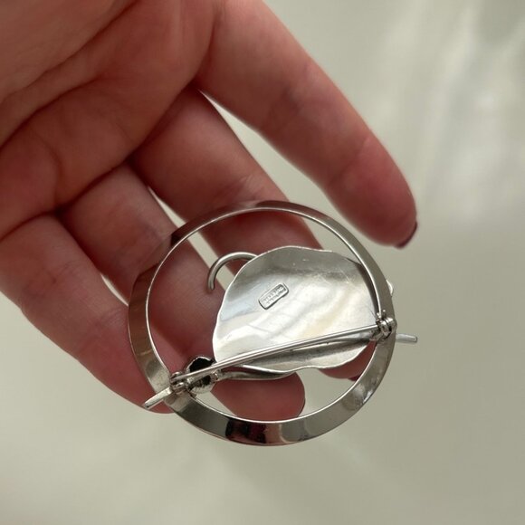 Bond Boyd Sterling Signed Circular Elegant Sterling Silver Leaf Design Brooch - Picture 3 of 7